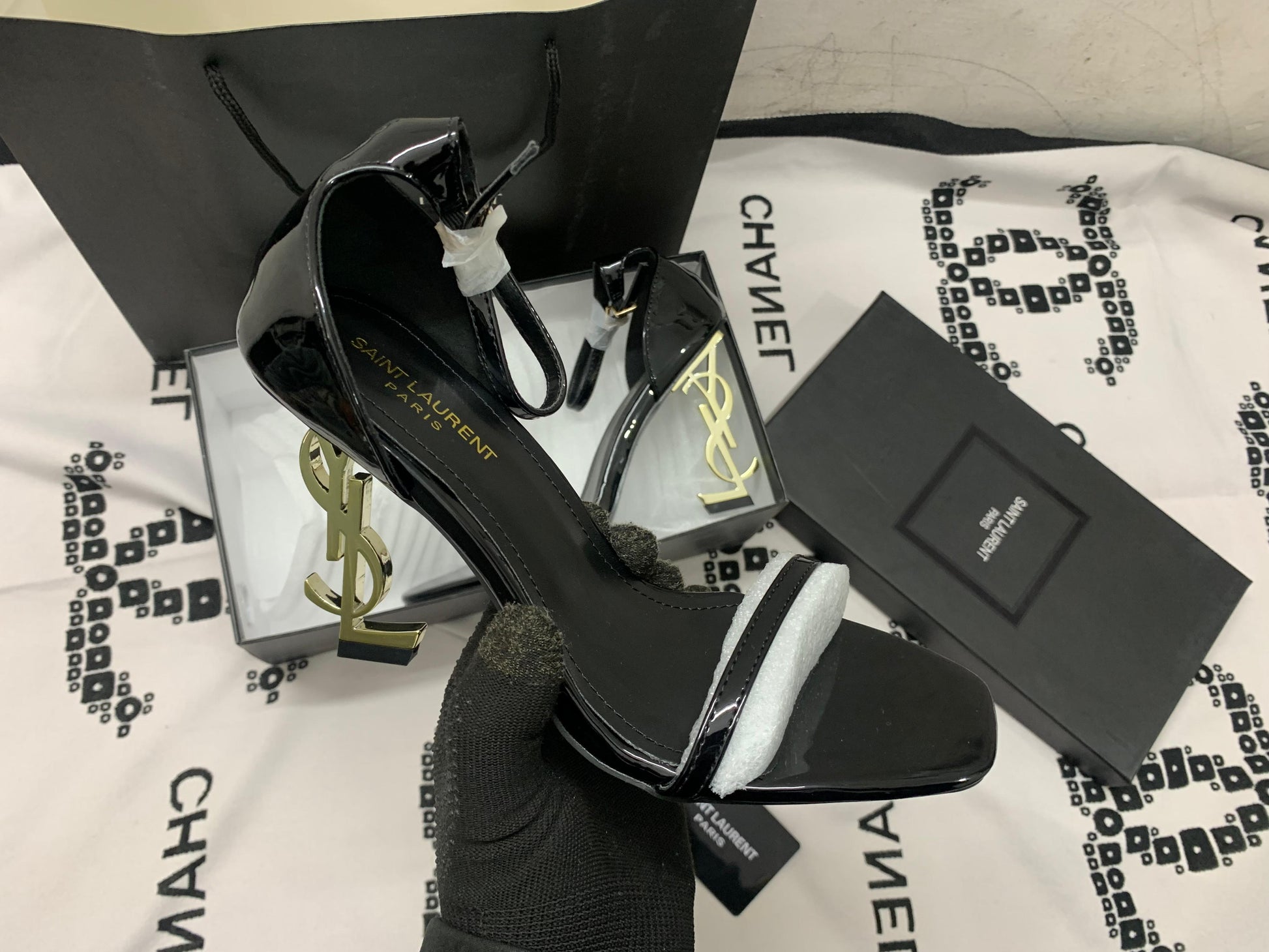 Saint Laurent Opyum leather sandals Women